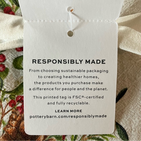 New Pottery Barn Holly Berry Tea Towels - Set of 2, Christmas, Winter, Holiday - Picture 15 of 15